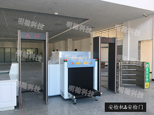 汽車安檢機(jī)安檢門